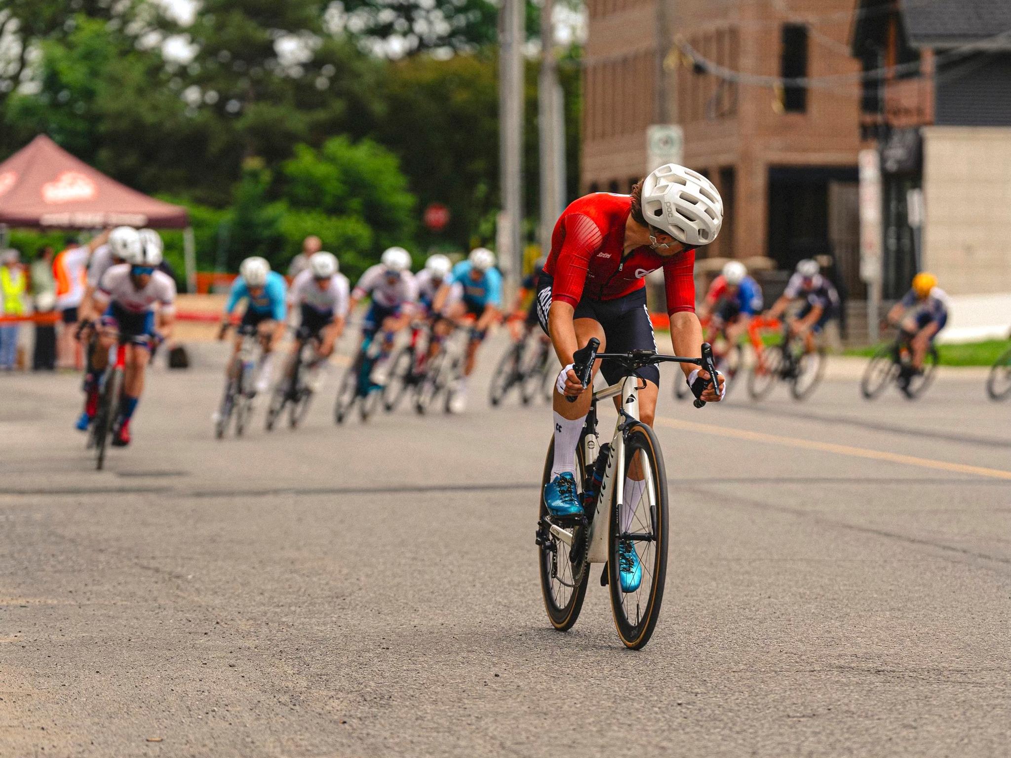 Intermediate category breakaway chase